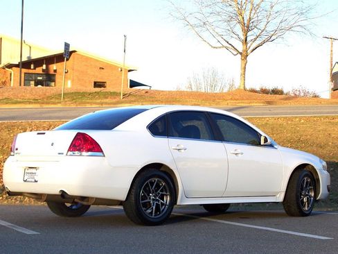 Used 2016 Chevrolet Impala Police image 2