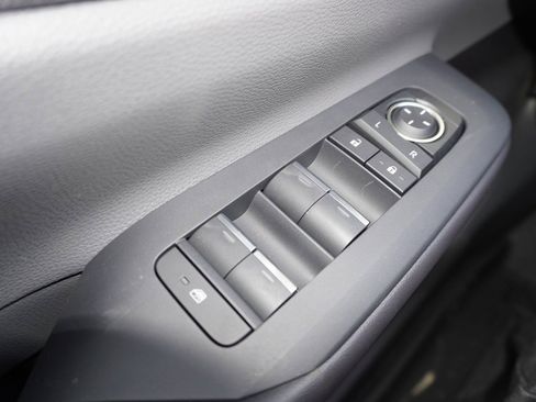 New 2026 Toyota Prius XLE image 10