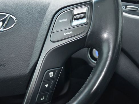 Used 2017 Hyundai Santa Fe Limited image 39