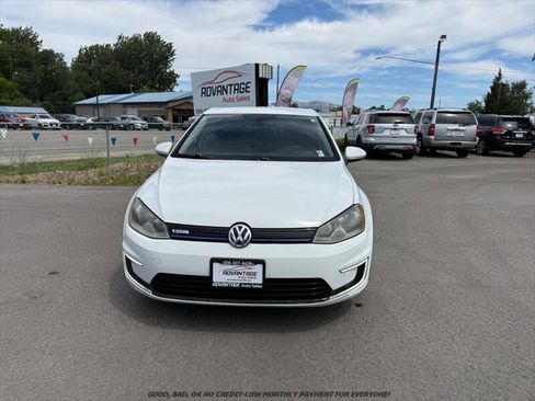 Used 2016 Volkswagen e-Golf SE FWD image 2