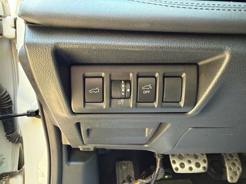 Used 2022 Subaru Outback Wilderness w/ Wilderness Package image 16