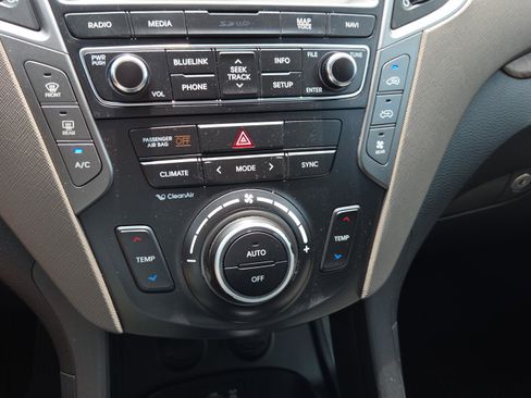 Used 2017 Hyundai Santa Fe FWD w/ SE Ultimate Tech Package 03 image 25