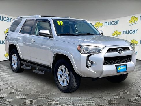 Used 2017 Toyota 4Runner SR5 AWD/4WD image 1