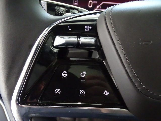 Used 2025 Cadillac Escalade ESV Sport Platinum AWD/4WD image 8