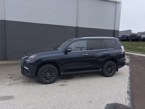 Used 2021 Lexus GX 460 Premium w/ Premium Package image 2