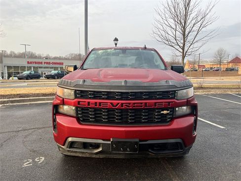 Used 2020 Chevrolet Silverado 1500 Custom w/ Custom Value Package image 5