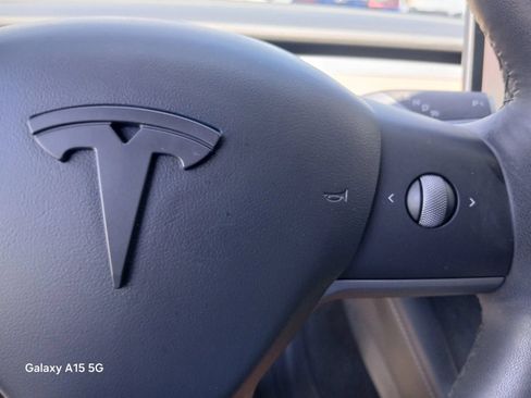 Used 2022 Tesla Model 3 Long Range AWD/4WD image 26
