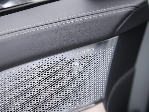 Certified 2025 Volvo EX90 Ultra image 22