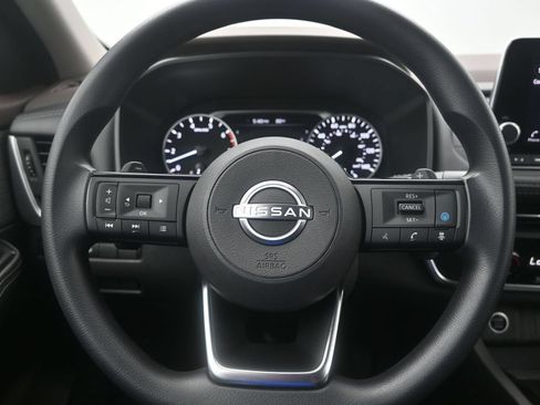 Used 2023 Nissan Rogue SV AWD/4WD image 27