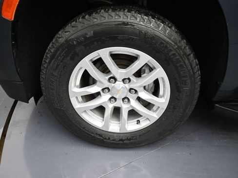 Used 2021 Chevrolet Tahoe LT w/ Luxury Package image 18