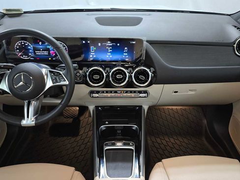 Certified 2026 Mercedes-Benz GLA 250 4MATIC image 18