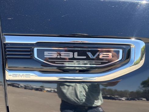 Used 2023 GMC Sierra 1500 SLT w/ SLT Premium Package image 10