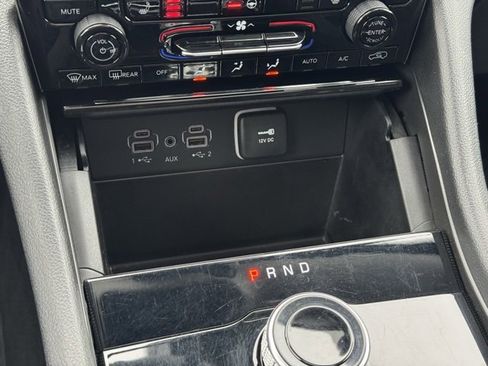 Used 2023 Jeep Grand Cherokee Laredo image 17