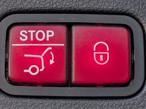 Used 2019 Mercedes-Benz GLE 400 4MATIC image 17