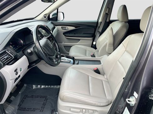 Used 2021 Honda Pilot Touring image 22