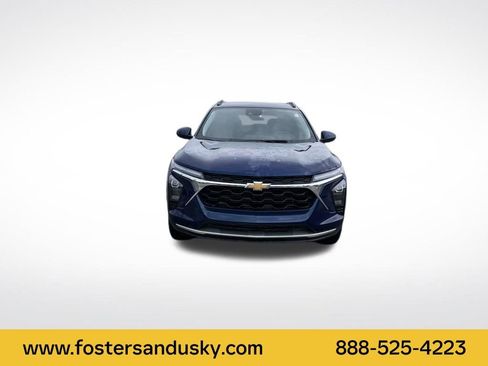 Used 2024 Chevrolet Trax LT w/ Driver Confidence Package image 8