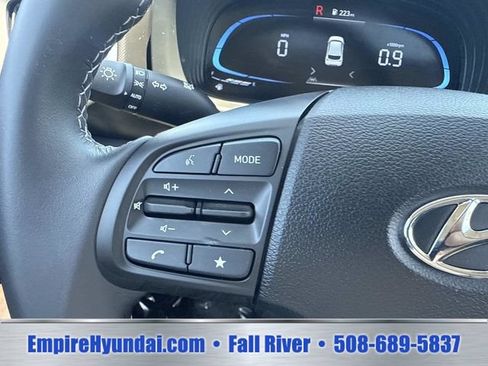 Certified 2026 Hyundai Venue SEL FWD image 29