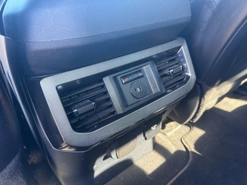 Used 2024 Ford F250 Platinum image 16