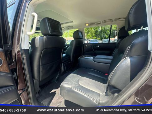 Used 2016 INFINITI QX80 4WD w/ Driver's Assistance Package image 18