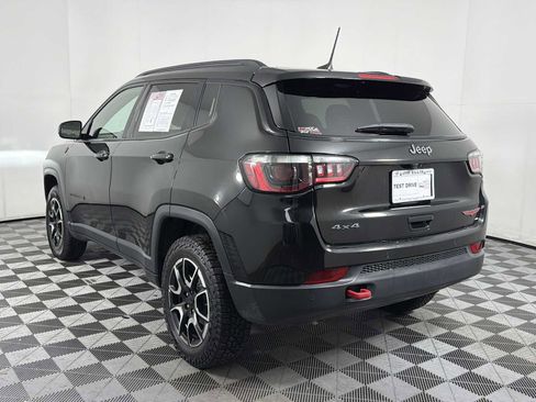 Used 2024 Jeep Compass Trailhawk AWD/4WD image 4