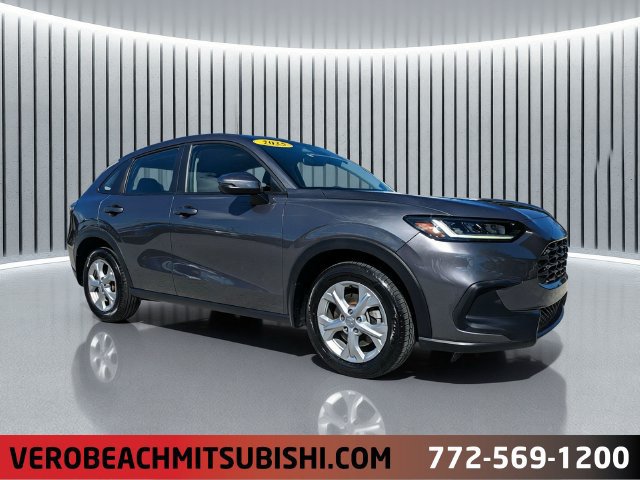Used 2025 Honda HR-V LX image 1
