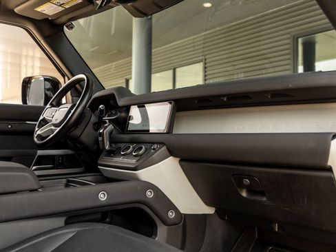 Used 2023 Land Rover Defender 90 S AWD/4WD image 35