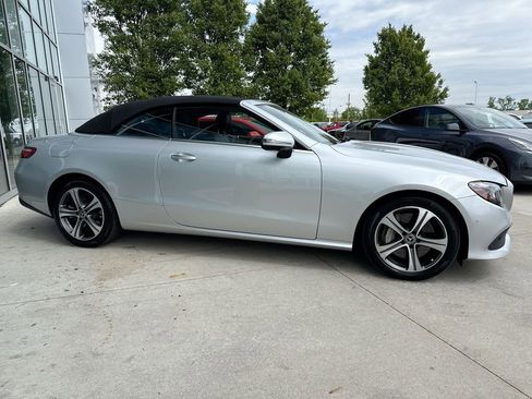 Used 2019 Mercedes-Benz E 450 4MATIC Cabriolet image 3