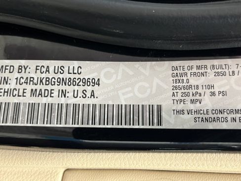 Used 2022 Jeep Grand Cherokee L Limited w/ Luxury Tech Group II AWD/4WD image 33