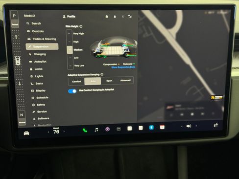 Used 2022 Tesla Model X Plaid image 26