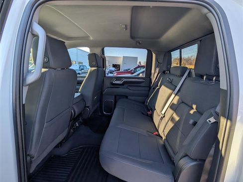 Used 2025 Chevrolet Silverado 2500 LT w/ Trail Boss Package image 15