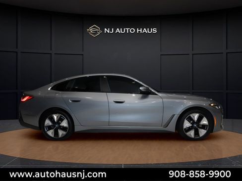 Used 2023 BMW i4 eDrive35 image 9
