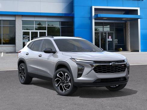 New 2026 Chevrolet Trax RS w/ Driver Confidence Package FWD image 31