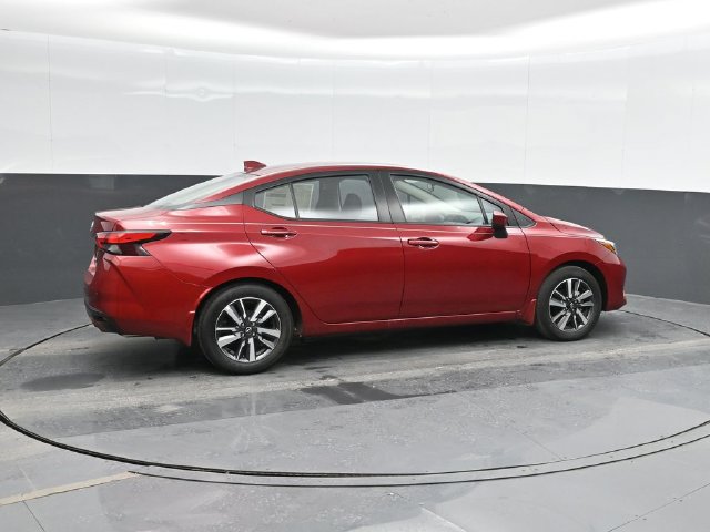 Used 2025 Nissan Versa SV w/ Trunk Package FWD image 4