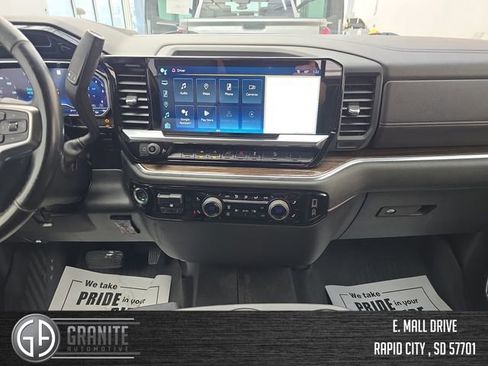 Used 2022 Chevrolet Silverado 1500 LT w/ Z71 Off-Road Package image 17