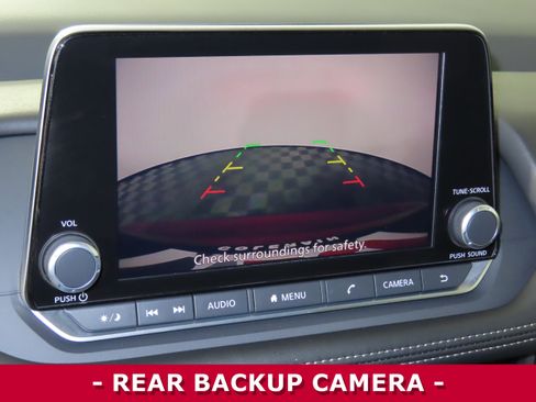 Certified 2025 Nissan Rogue S image 16