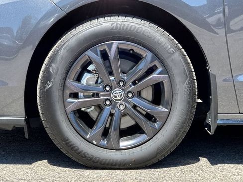 Certified 2025 Toyota Sienna XSE w/ XSE Plus Package AWD/4WD image 27