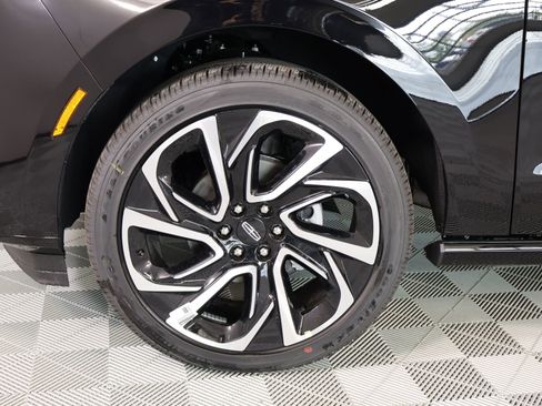 New 2026 Lincoln Navigator L Black Label AWD/4WD image 19