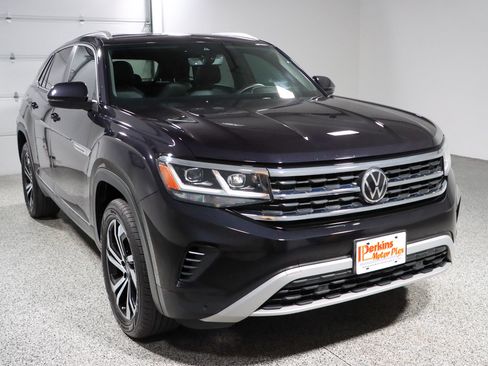 Used 2023 Volkswagen Atlas Cross Sport SEL AWD/4WD image 5
