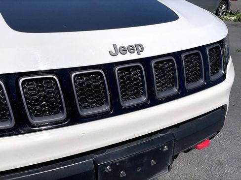 Used 2021 Jeep Compass Trailhawk AWD/4WD image 28