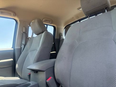 Used 2017 Nissan Frontier SV RWD image 38