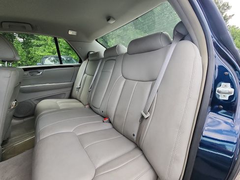 Used 2008 Cadillac DTS FWD image 18