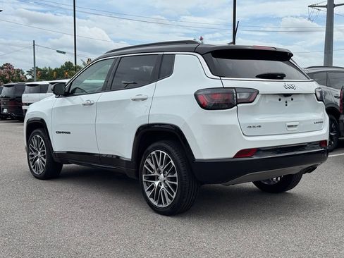 Used 2022 Jeep Compass Limited w/ Elite Group AWD/4WD image 10