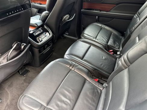 Used 2018 Lincoln Navigator L Reserve w/ Technology Package AWD/4WD image 5