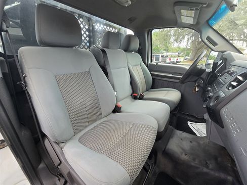 Used 2016 Ford F550 2WD Regular Cab Super Duty image 17