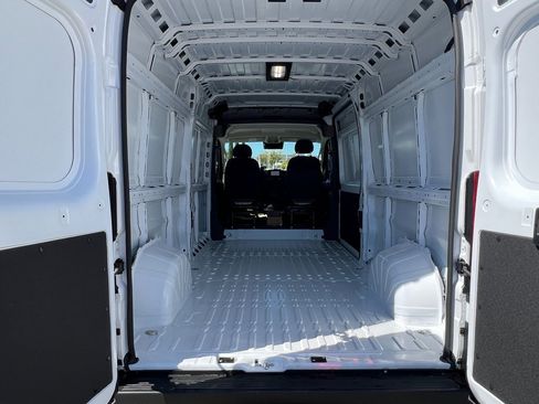 New 2026 RAM ProMaster 2500 w/ Convenience Group image 15