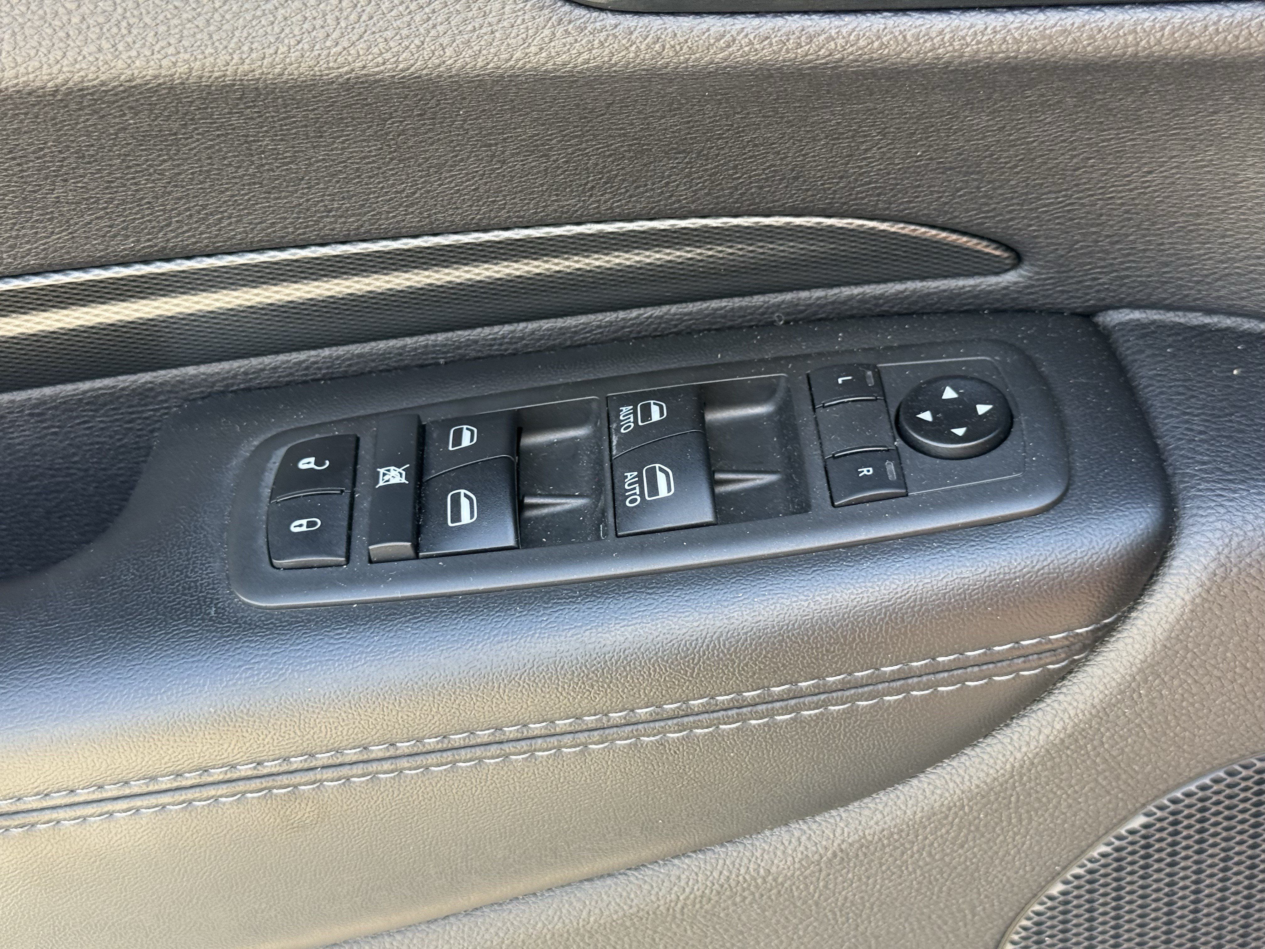 Used 2021 Dodge Durango GT w/ Blacktop Package RWD image 26