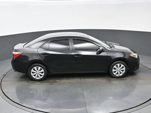 Used 2015 Toyota Corolla LE FWD image 39