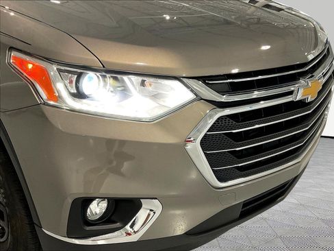 Used 2019 Chevrolet Traverse LT FWD image 33