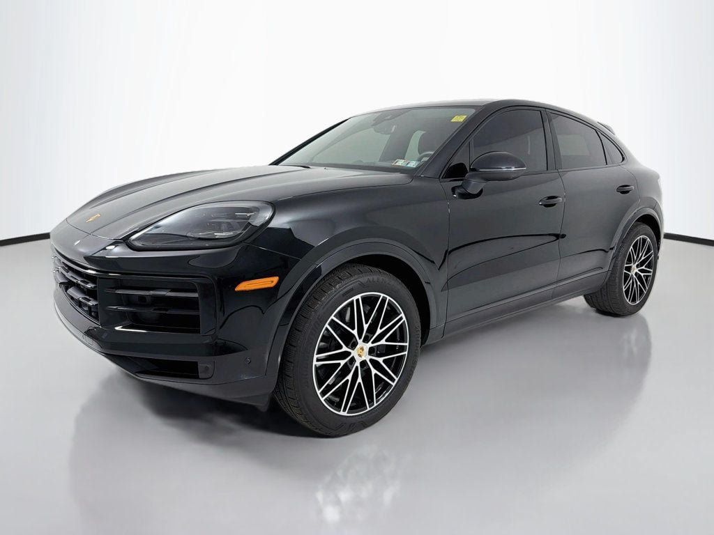 Certified 2024 Porsche Cayenne Coupe AWD/4WD image 1