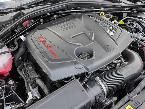 New 2025 Alfa Romeo Giulia Intensa w/ Driving Assist Package image 26